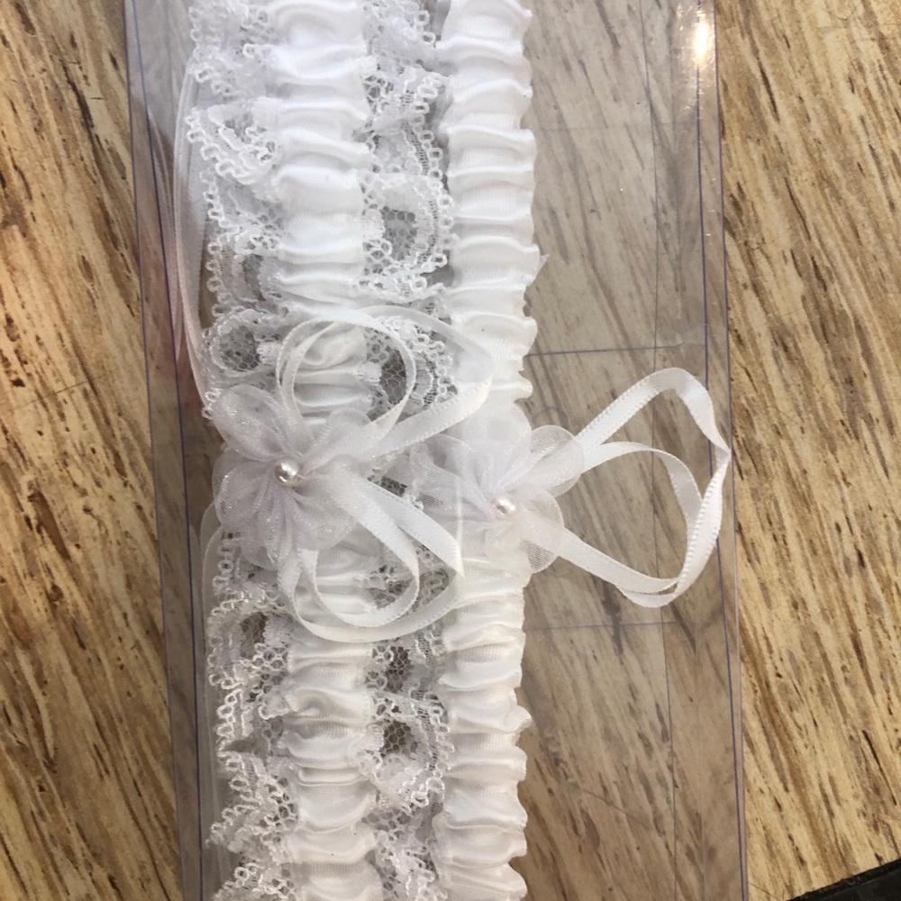 Garters - Picture 3 of 13